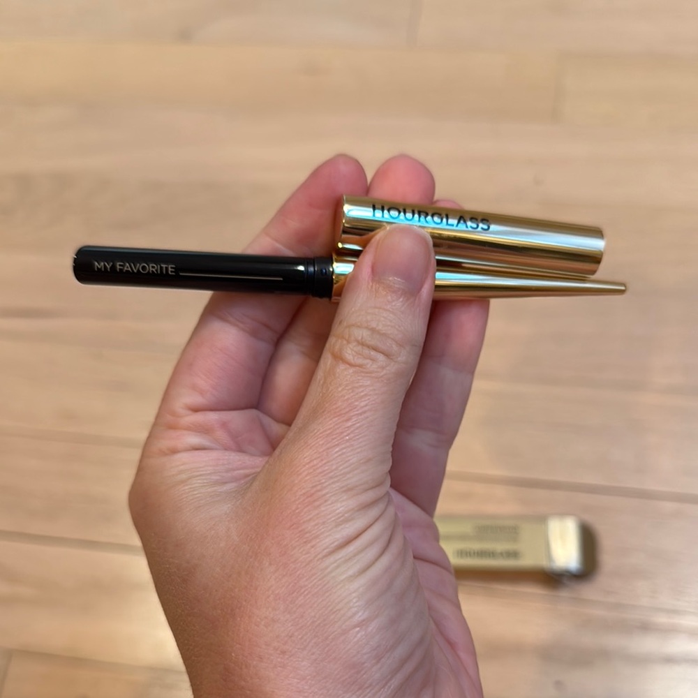 Hourglass Gold Lipstick Duo - Picture 6 of 11